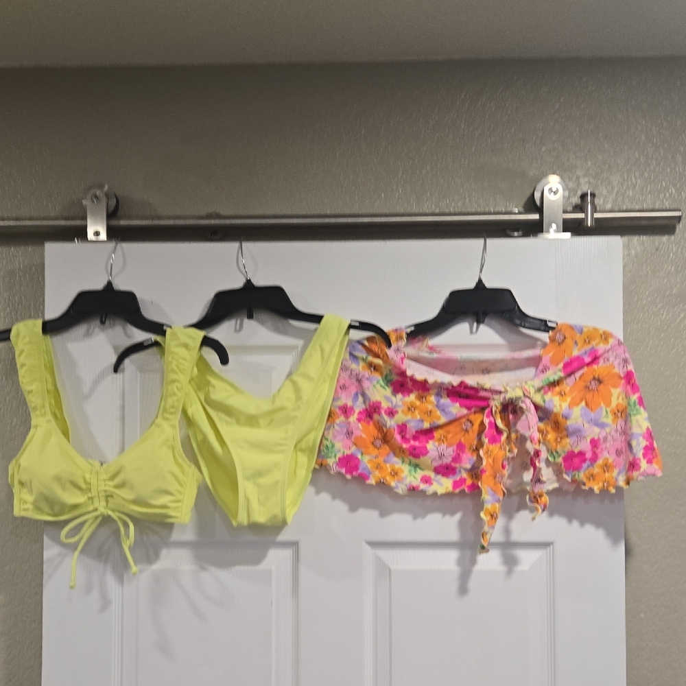 Wild Fable Neon Yellow and Floral Tops